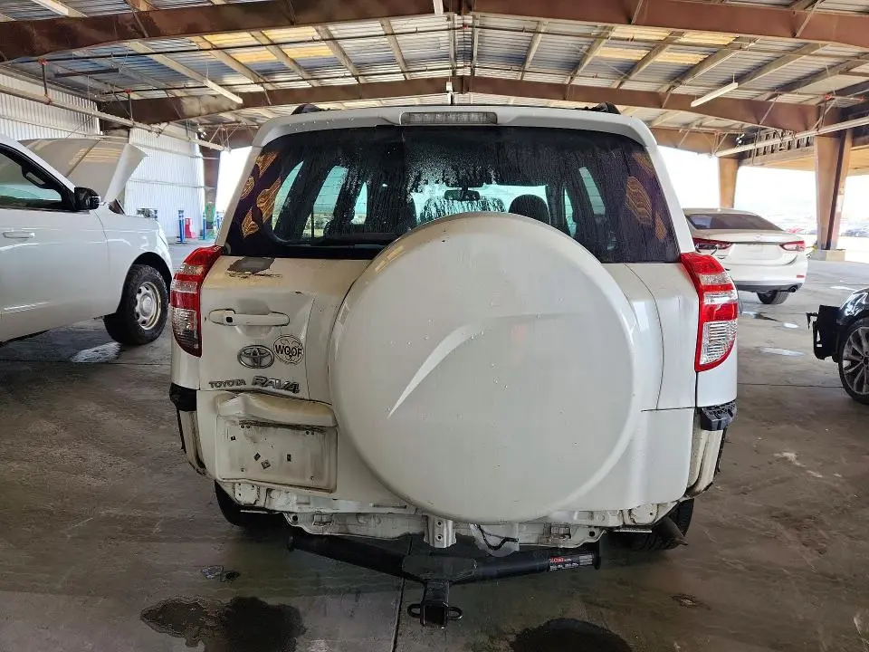 2010 TOYOTA RAV4 LIMITED  