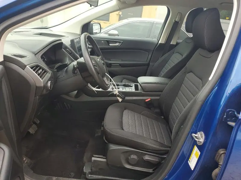 2022 FORD EDGE SE  