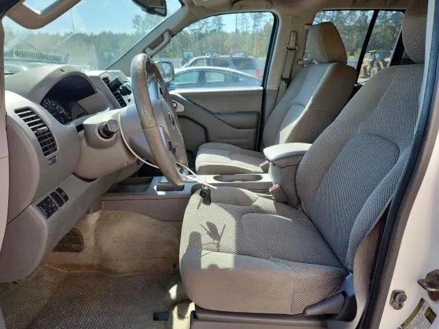 2015 NISSAN FRONTIER SV  