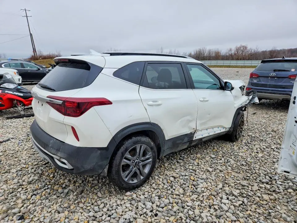 2023 KIA SELTOS S  