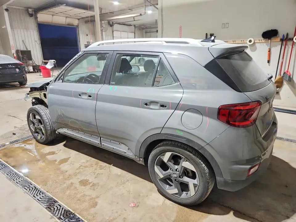 2022 HYUNDAI VENUE SEL  