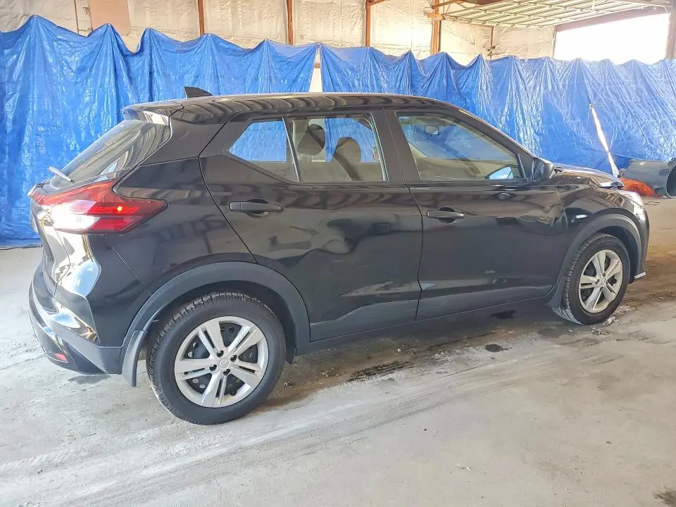 2021 NISSAN KICKS S  