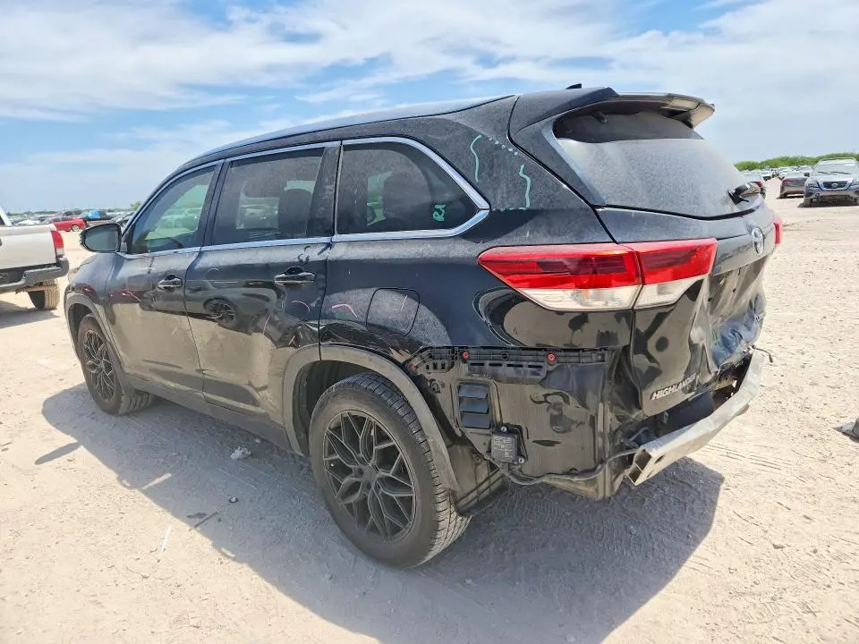 2017 TOYOTA HIGHLANDER LIMITED PLATINUM  