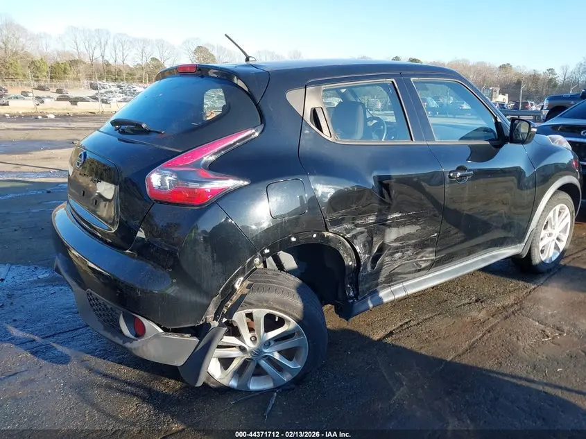 2015 NISSAN JUKE S