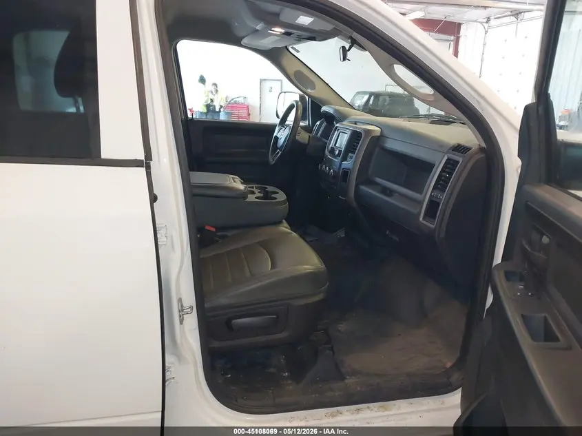 2020 RAM 1500 CLASSIC TRADESMAN  4X4 5'7 BOX