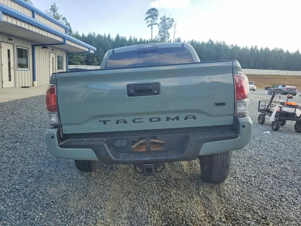 2022 TOYOTA TACOMA TRD SPORT  
