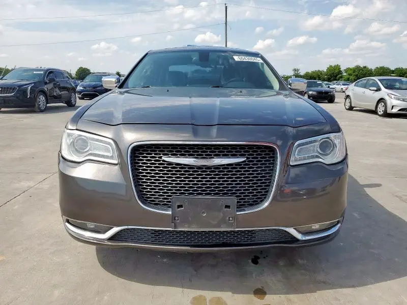 2016 CHRYSLER 300C   