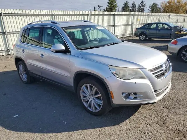 2011 VOLKSWAGEN TIGUAN S  