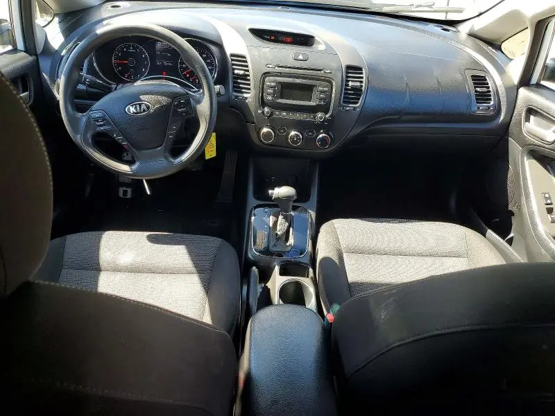 2017 KIA FORTE LX  