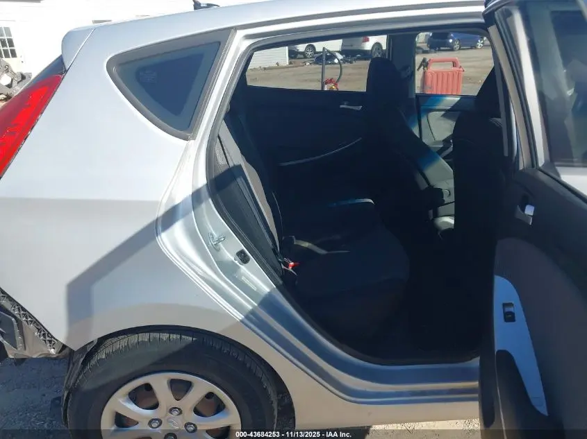 2013 HYUNDAI ACCENT GS