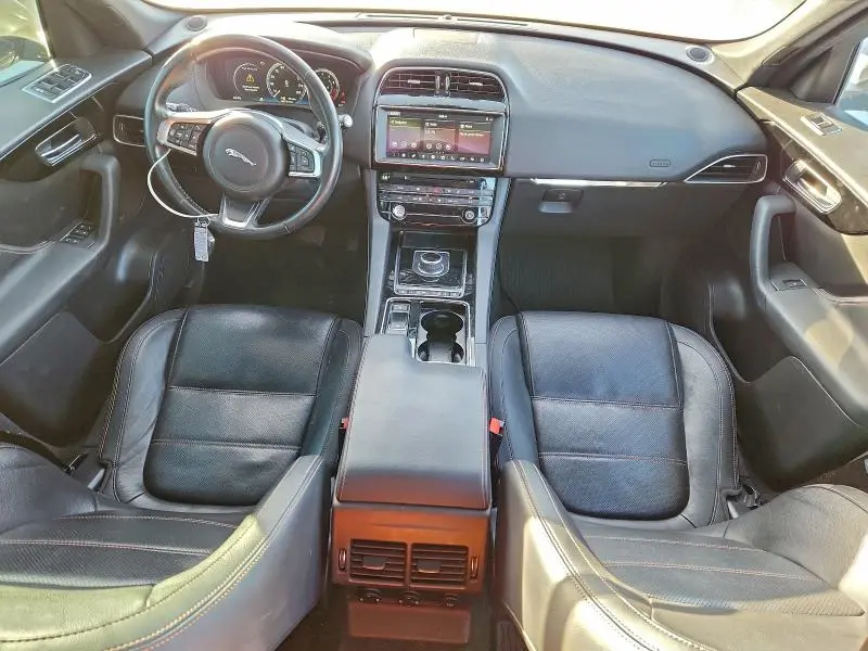 2018 JAGUAR F-PACE PRESTIGE  