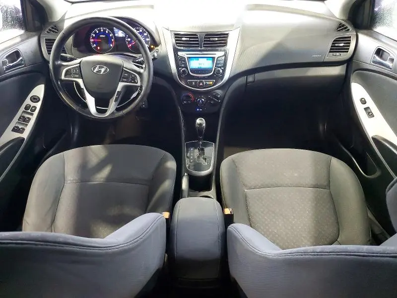 2013 HYUNDAI ACCENT SE  