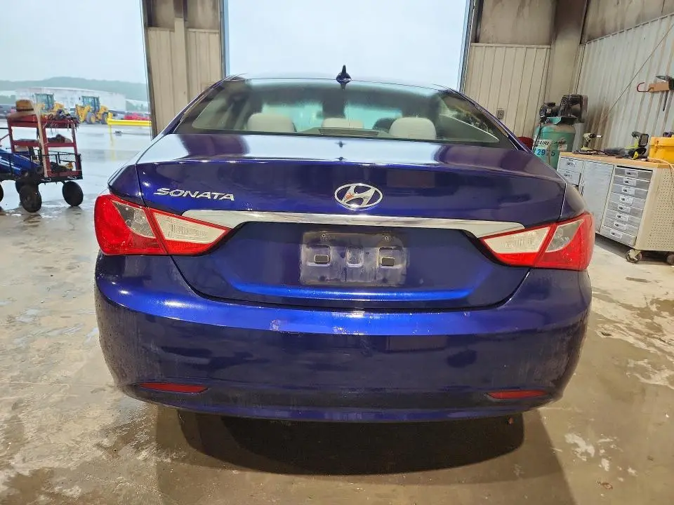 2012 HYUNDAI SONATA GLS  