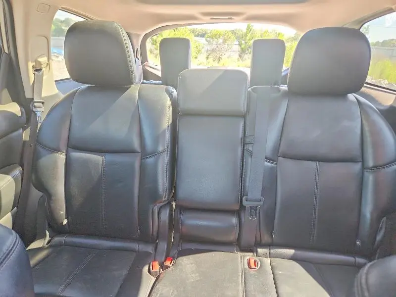 2016 NISSAN PATHFINDER SL  