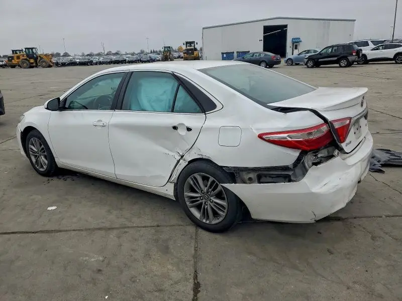 2016 TOYOTA CAMRY SE  