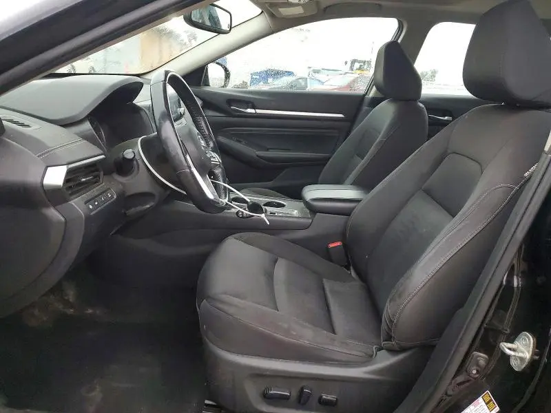 2019 NISSAN ALTIMA SV  