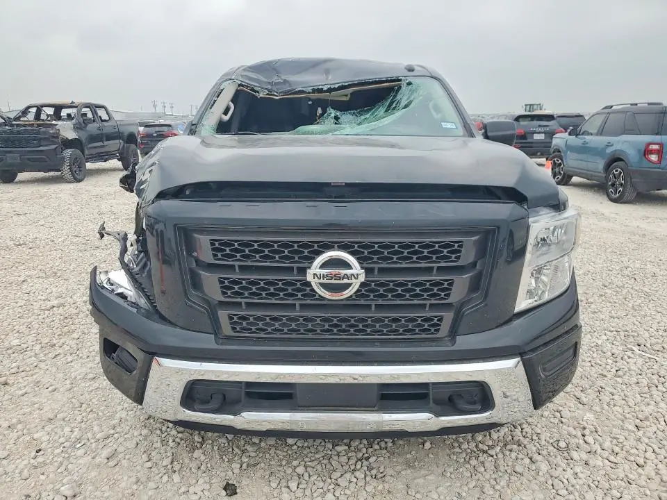 2021 NISSAN TITAN S  