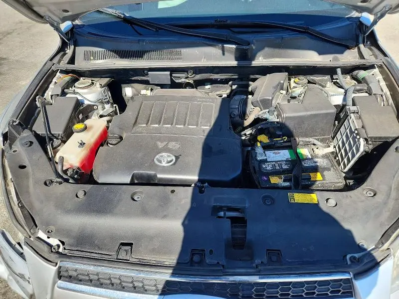 2010 TOYOTA RAV4 LIMITED  