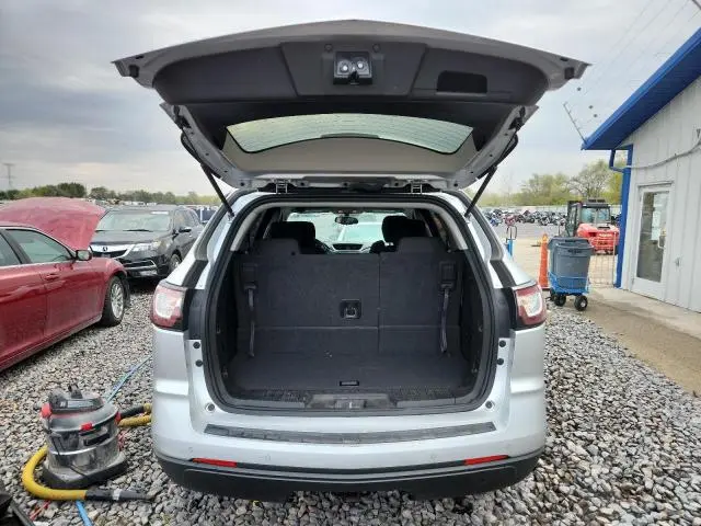 2017 CHEVROLET TRAVERSE LT  