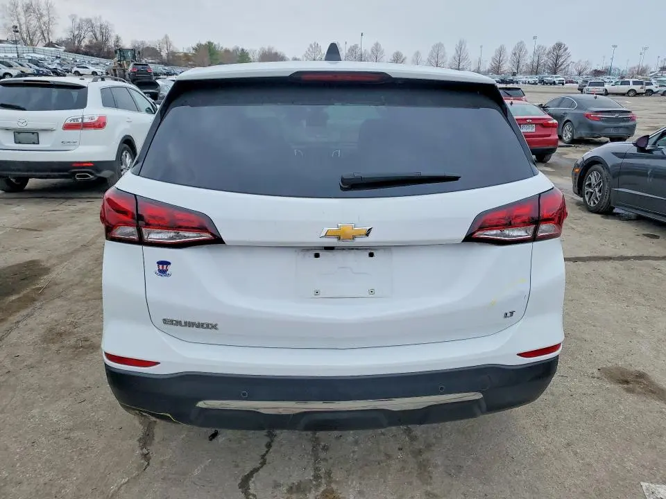 2022 CHEVROLET EQUINOX LT  