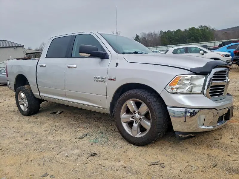 2018 RAM 1500 SLT  