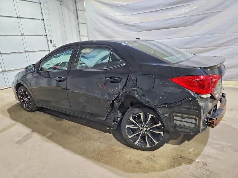 2017 TOYOTA COROLLA SE  