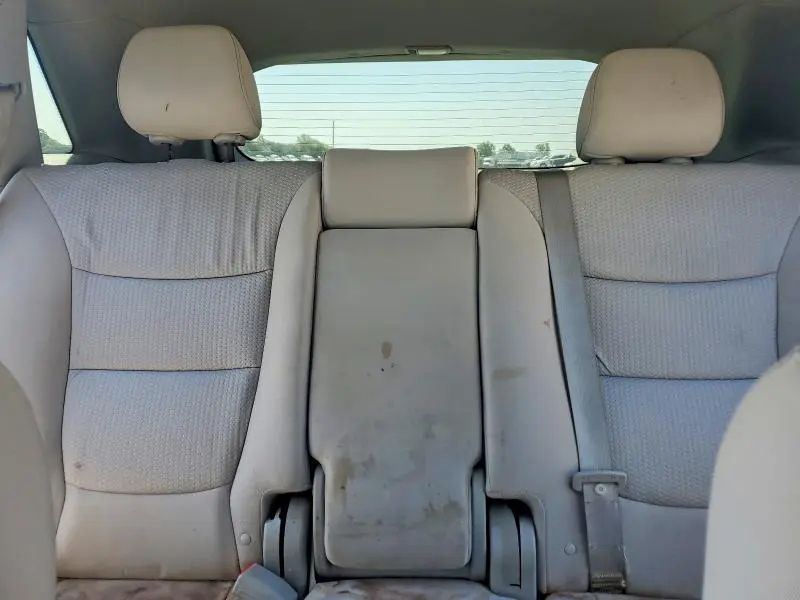 2012 KIA SORENTO LX  
