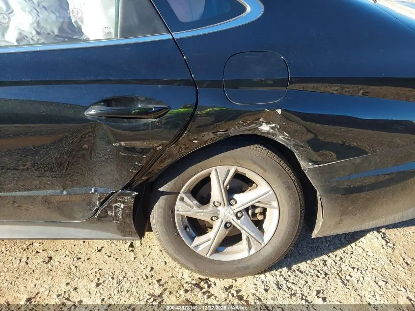 2022 HYUNDAI SONATA SE