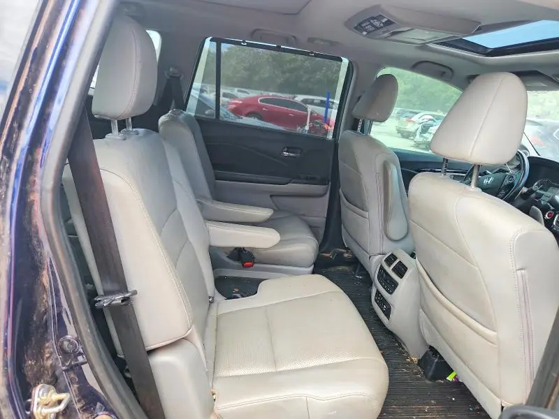 2016 HONDA PILOT ELITE  