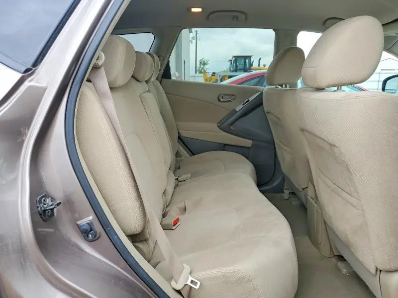 2010 NISSAN MURANO S  