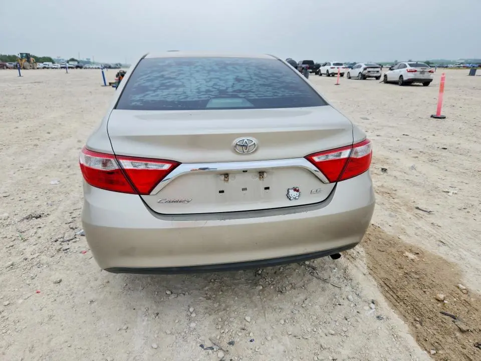 2017 TOYOTA CAMRY LE  
