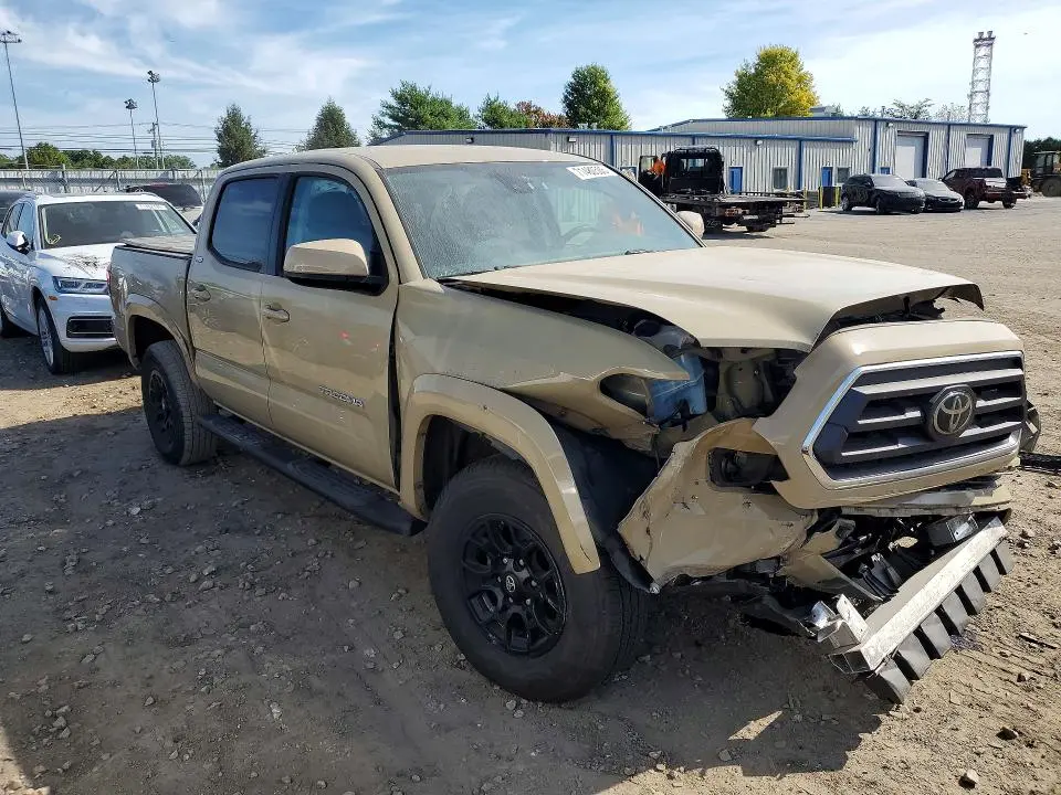 2020 TOYOTA TACOMA SR5 V6  