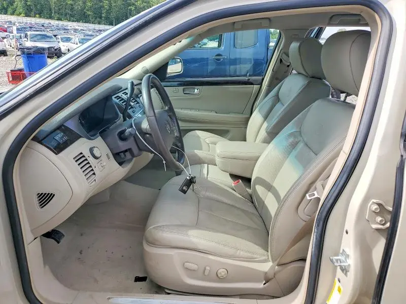 2011 CADILLAC DTS   