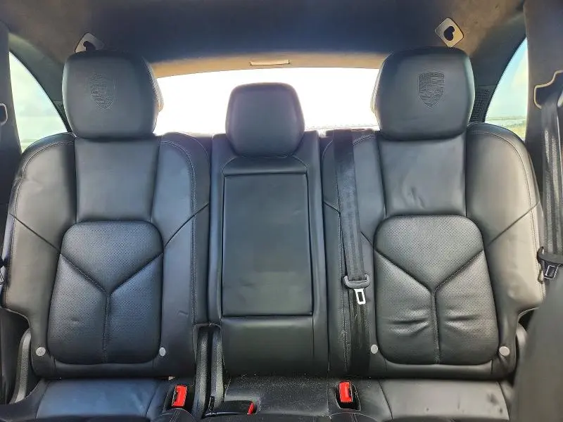 2011 PORSCHE CAYENNE TURBO  