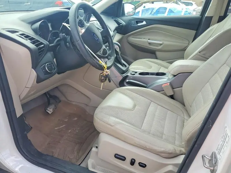 2016 FORD ESCAPE SE  