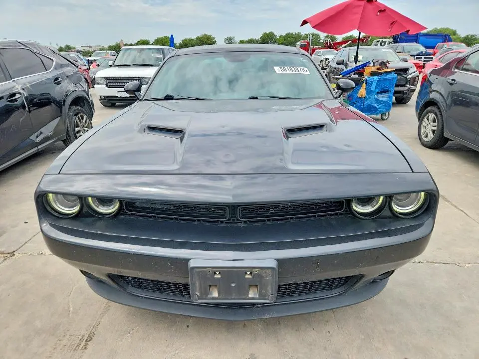 2021 DODGE CHALLENGER SXT  