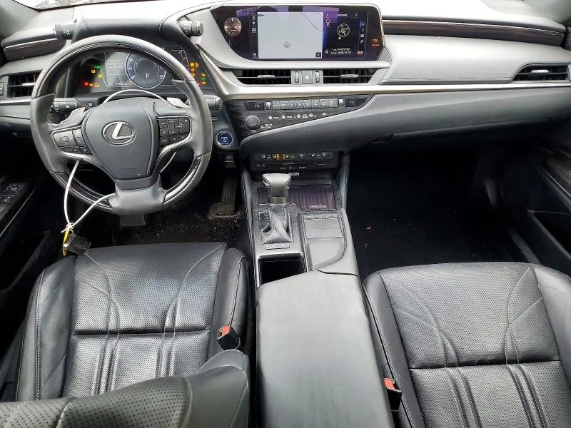 2019 LEXUS ES 300H LUXURY  