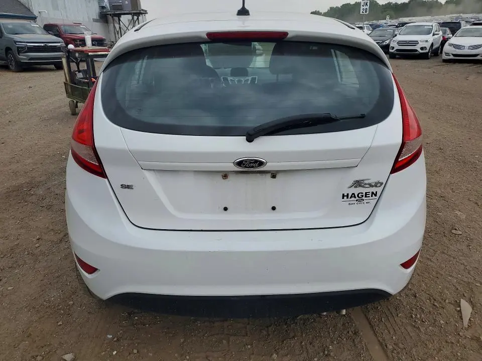2013 FORD FIESTA SE  