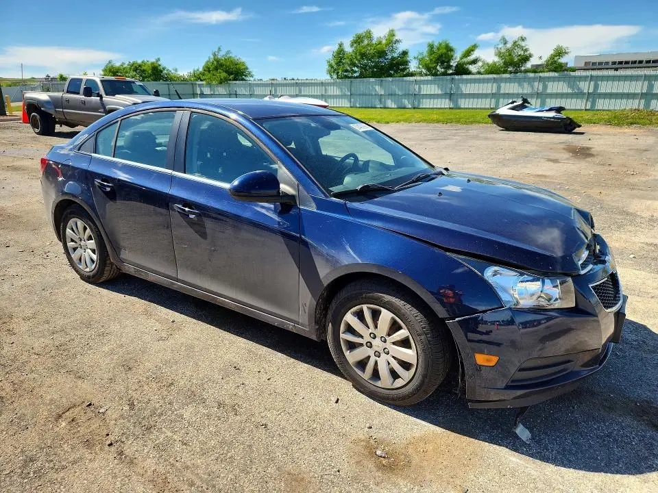 2011 CHEVROLET CRUZE LT  