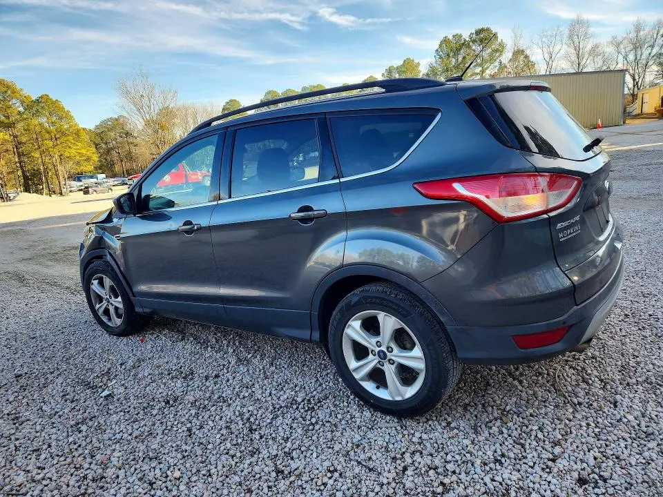 2015 FORD ESCAPE SE  