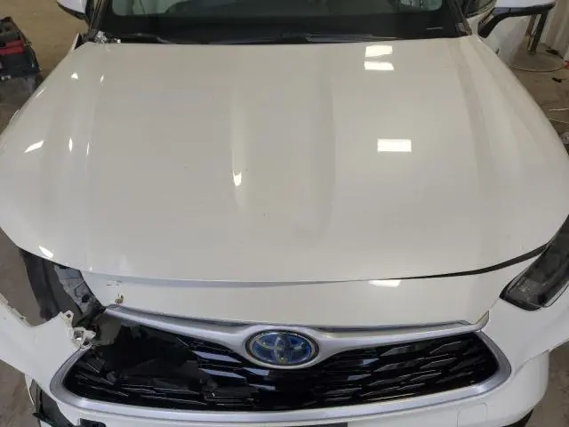 2021 TOYOTA HIGHLANDER HYBRID XLE  