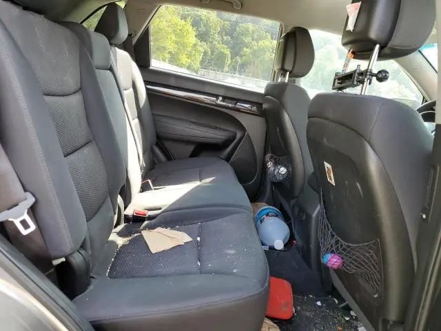 2011 KIA SORENTO BASE  