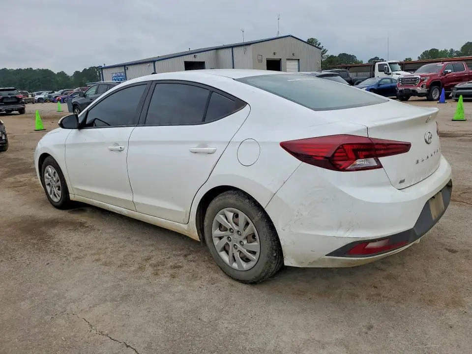 2019 HYUNDAI ELANTRA SE   
