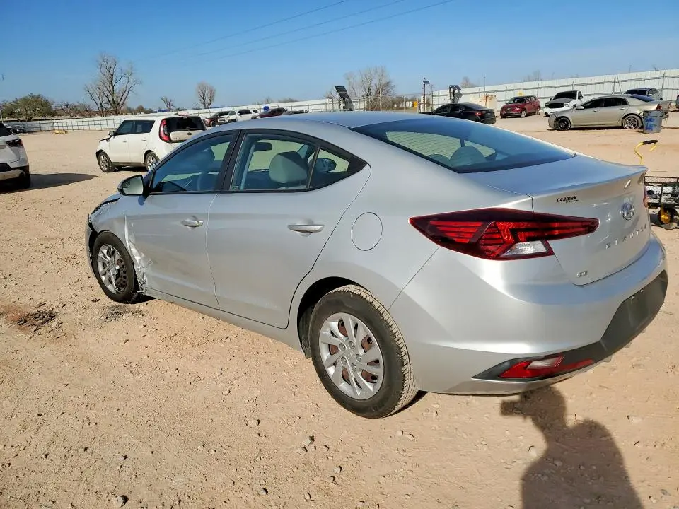 2019 HYUNDAI ELANTRA SE  