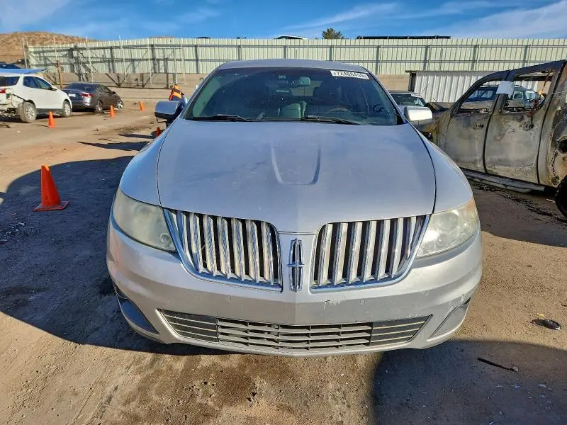 2010 LINCOLN MKS   