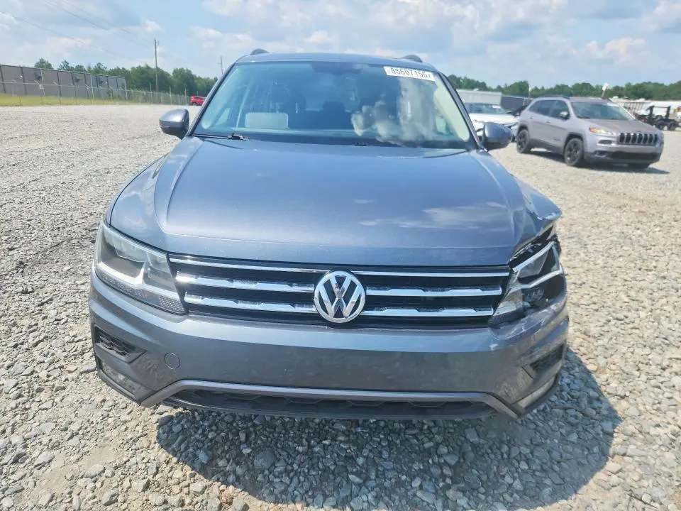 2018 VOLKSWAGEN TIGUAN SE  