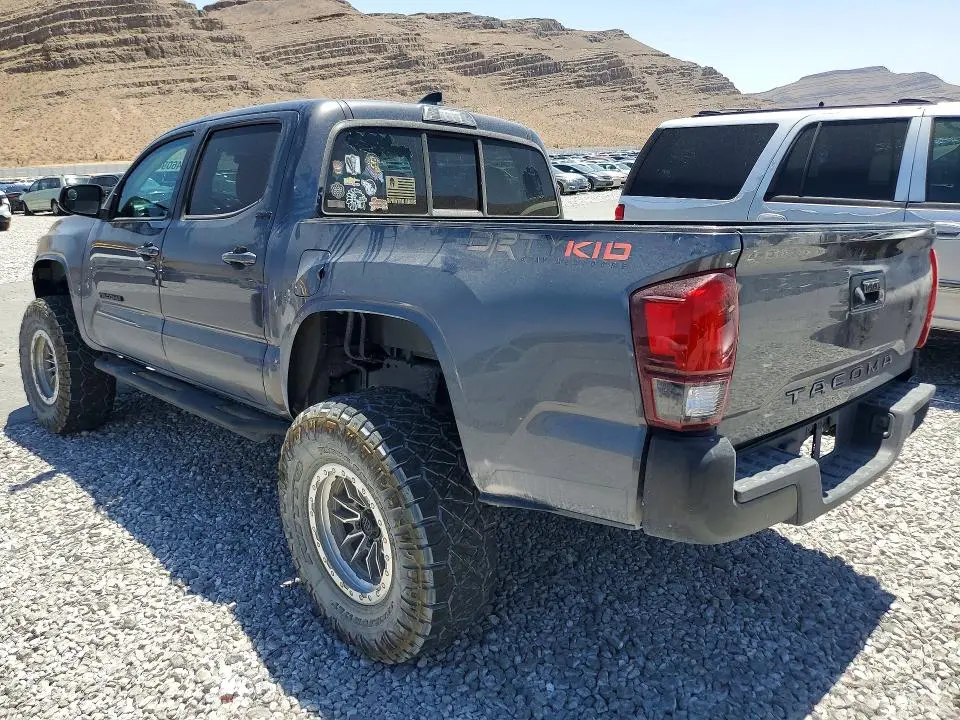 2020 TOYOTA TACOMA SR5  