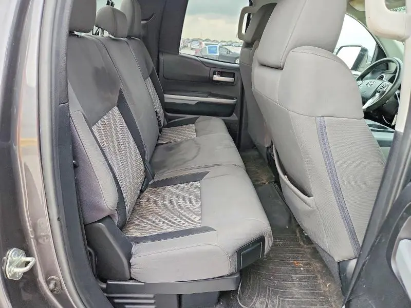 2018 TOYOTA TUNDRA SR5  