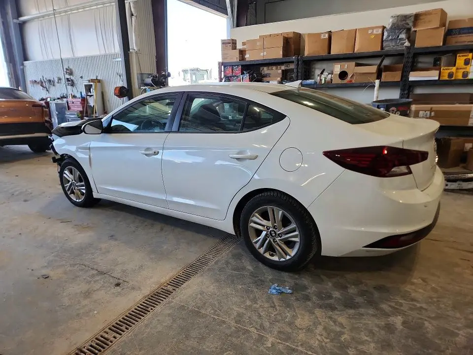 2020 HYUNDAI ELANTRA SEL  