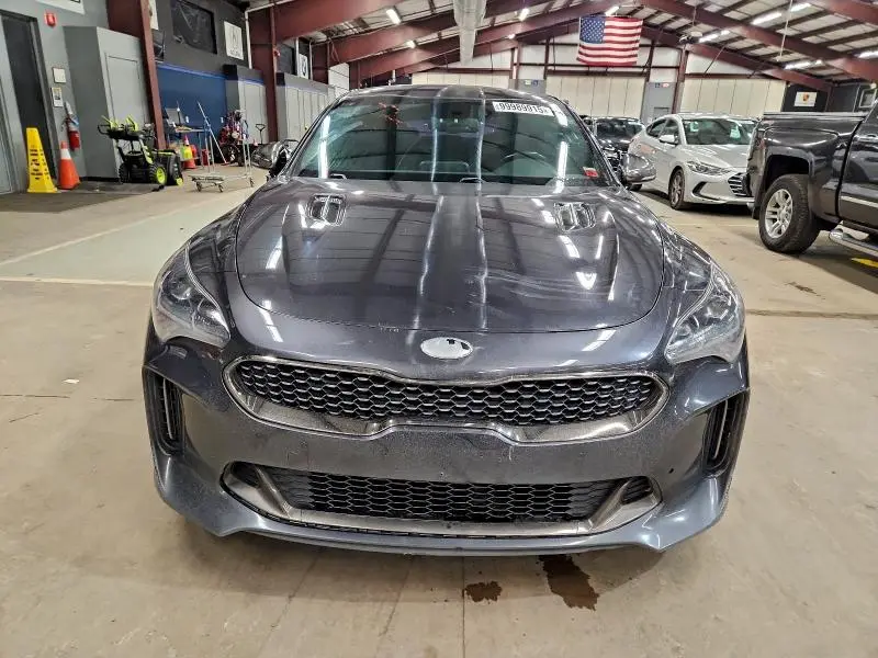 2019 KIA STINGER GT  